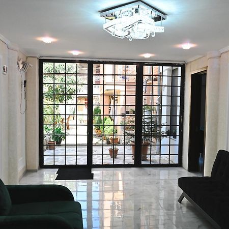 Jerusalem Hotel クタイシ エクステリア 写真