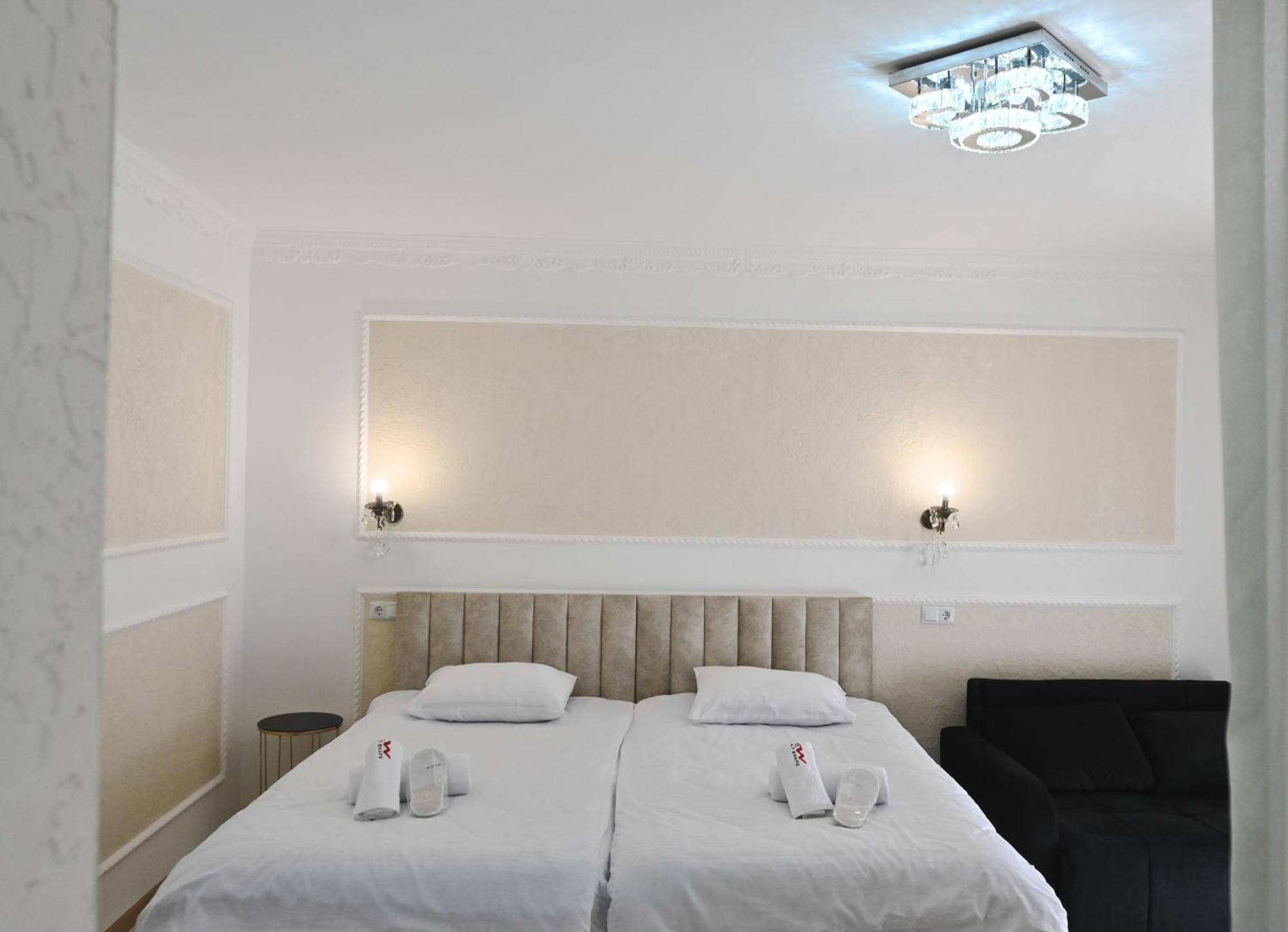 Jerusalem Hotel クタイシ エクステリア 写真